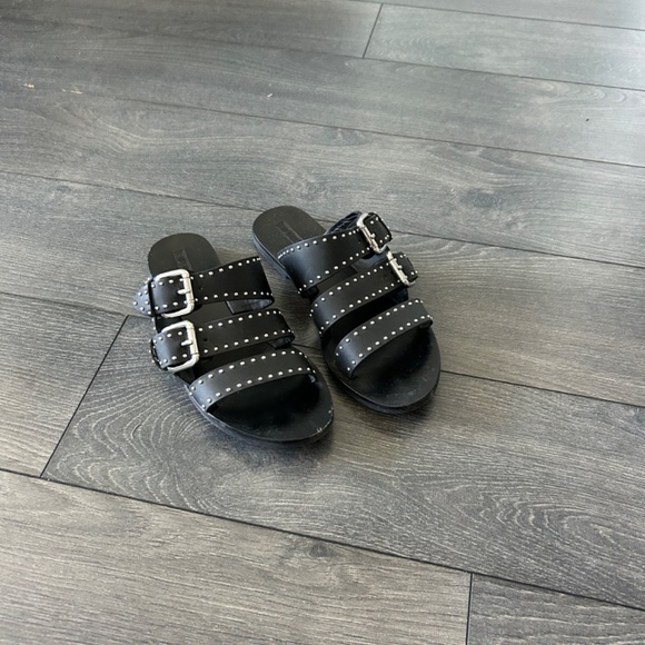 Sol Sana Slides - Picture 2 of 3